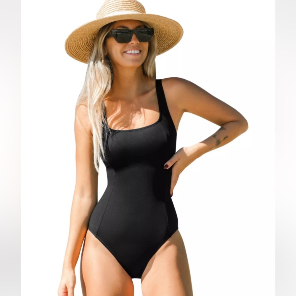 SO Swimsuit ~ CRISS Cross Straps~ Racerback One Piece ~ Black ~ M 7-9